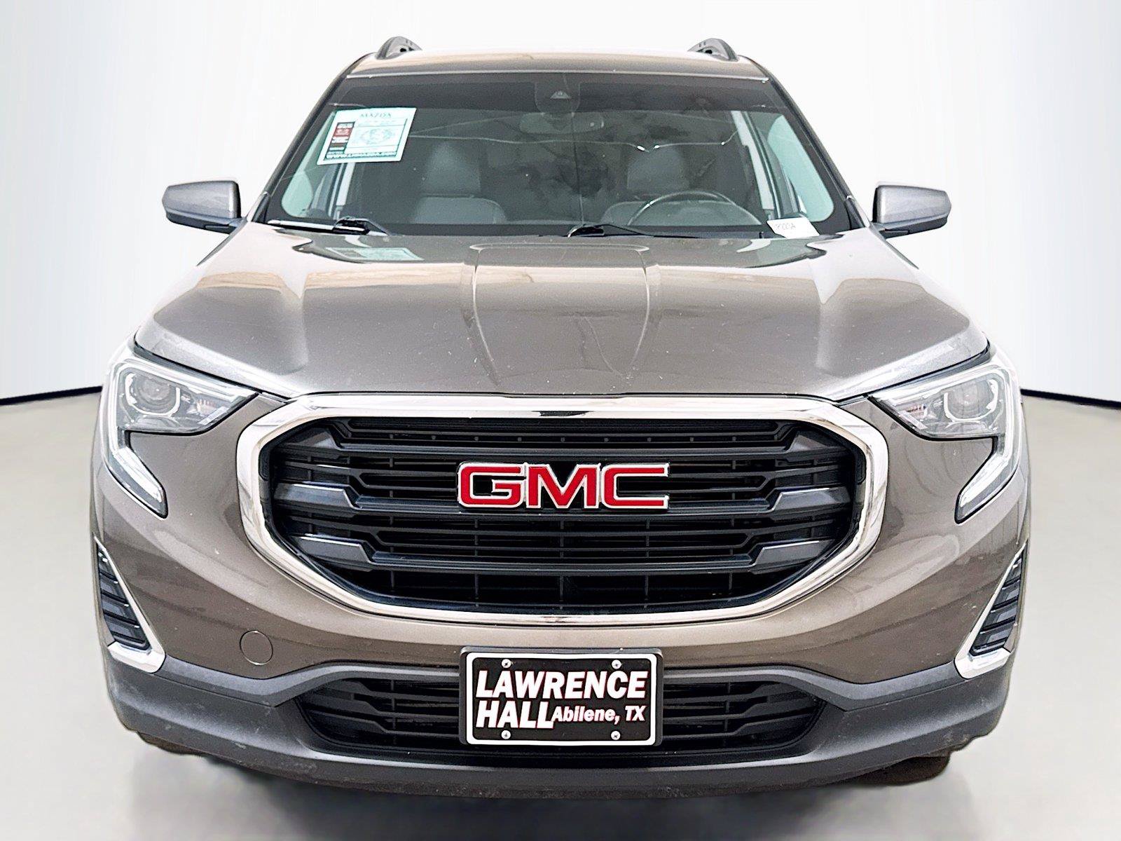 Used 2020 GMC Terrain SLE w/ Driver Convenience Package FWD image 2