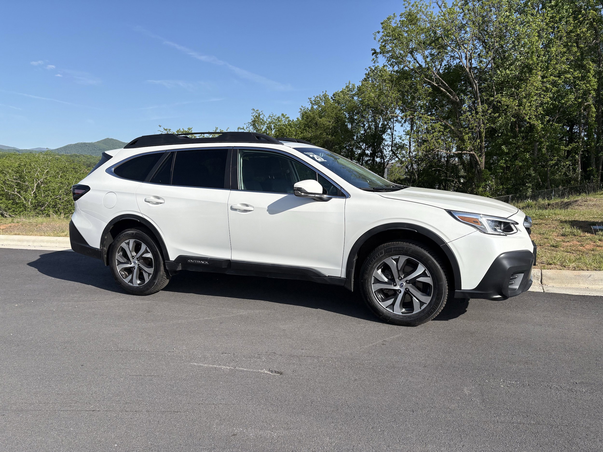 Used 2020 Subaru Outback Limited AWD/4WD image 7
