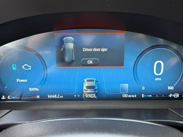 Used 2025 Ford Escape Platinum w/ Premium Technology Package FWD image 23