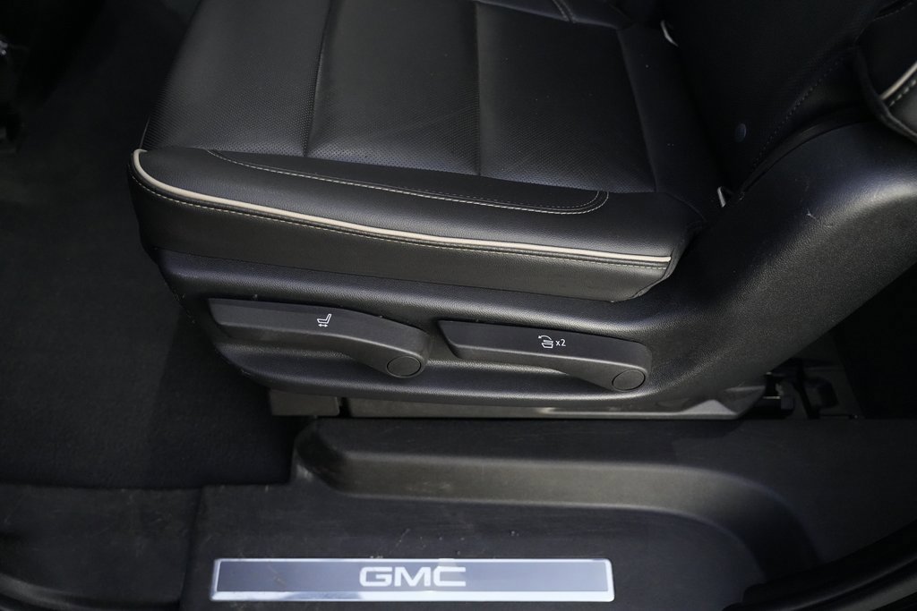 Used 2021 GMC Yukon XL SLT w/ SLT Luxury Plus Package image 35