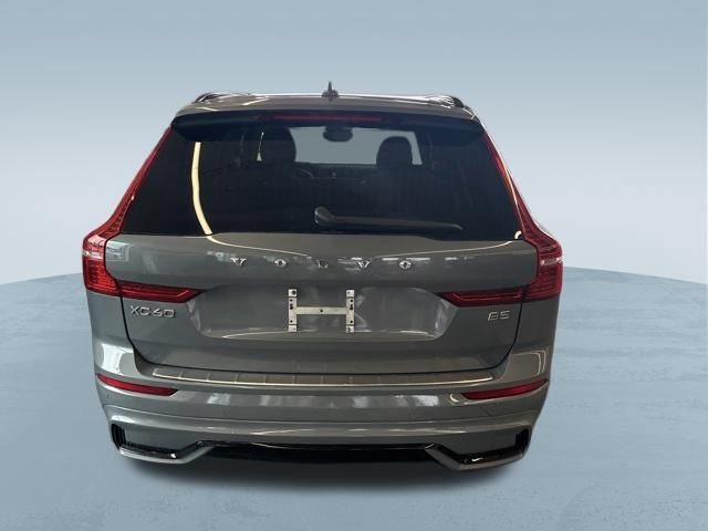 Used 2023 Volvo XC60 B5 Plus w/ Protection Package Premier FWD image 18