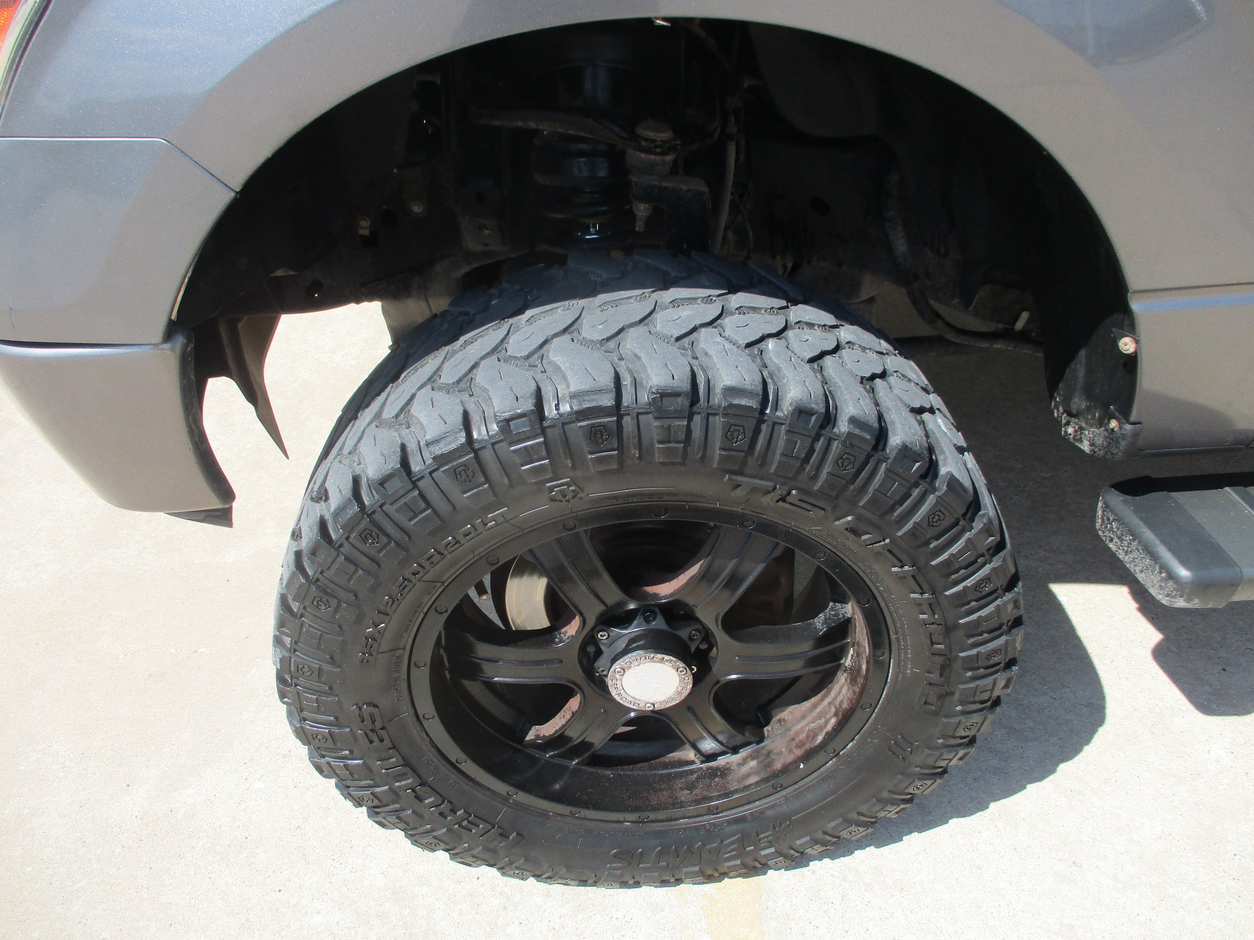 Used 2014 Ford F150 STX w/ Equipment Group 201A Mid AWD/4WD image 3