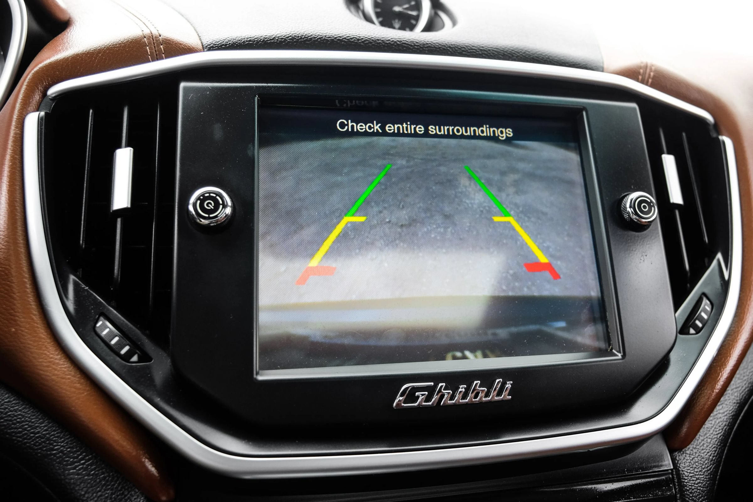 Used 2015 Maserati Ghibli S Q4 AWD/4WD image 27