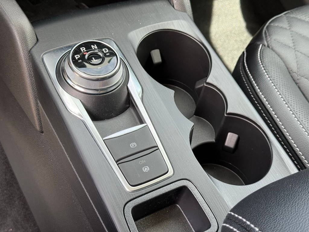 New 2024 Ford Escape SE w/ PHEV Premium Package FWD image 10