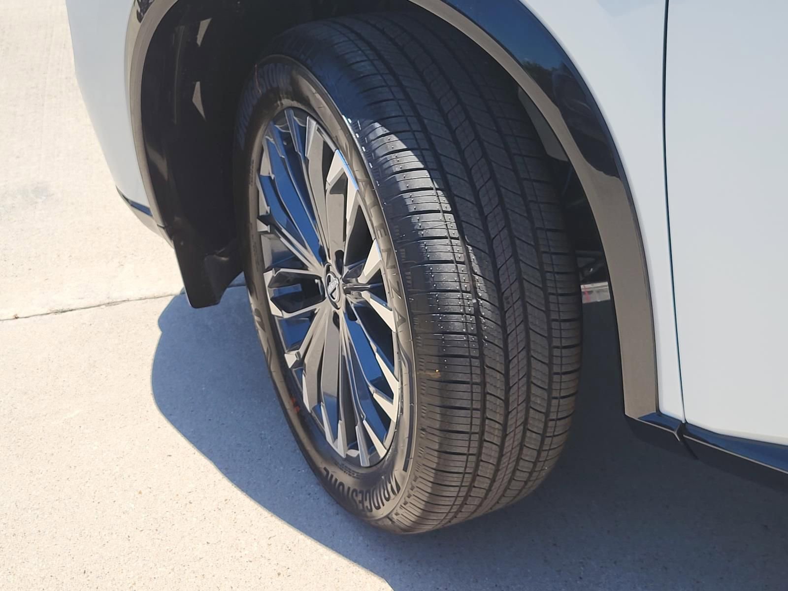 New 2026 Nissan Rogue Platinum AWD/4WD image 9