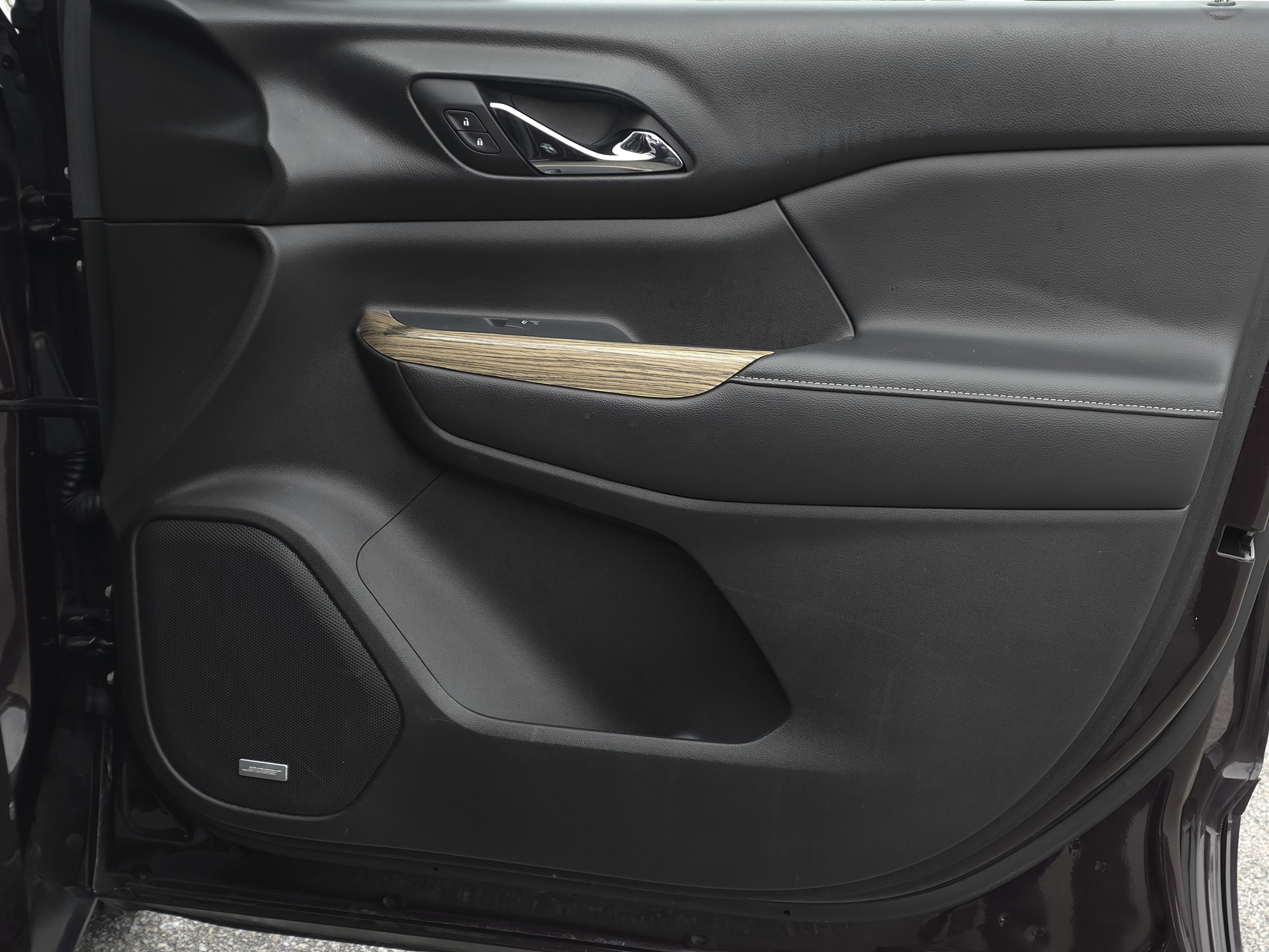 Used 2017 GMC Acadia Denali w/ Technology Package image 45