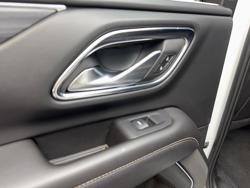 Used 2024 GMC Yukon SLT RWD image 39