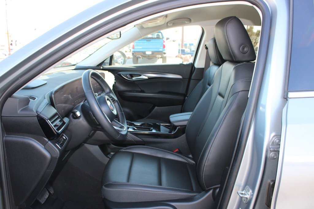 Used 2025 Buick Envision Preferred image 15