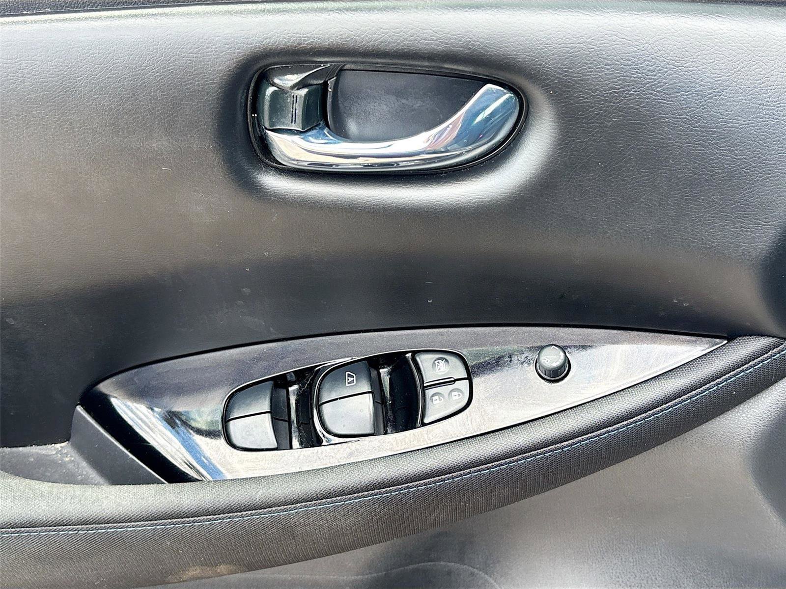 Used 2022 Nissan Leaf SV Plus FWD image 17