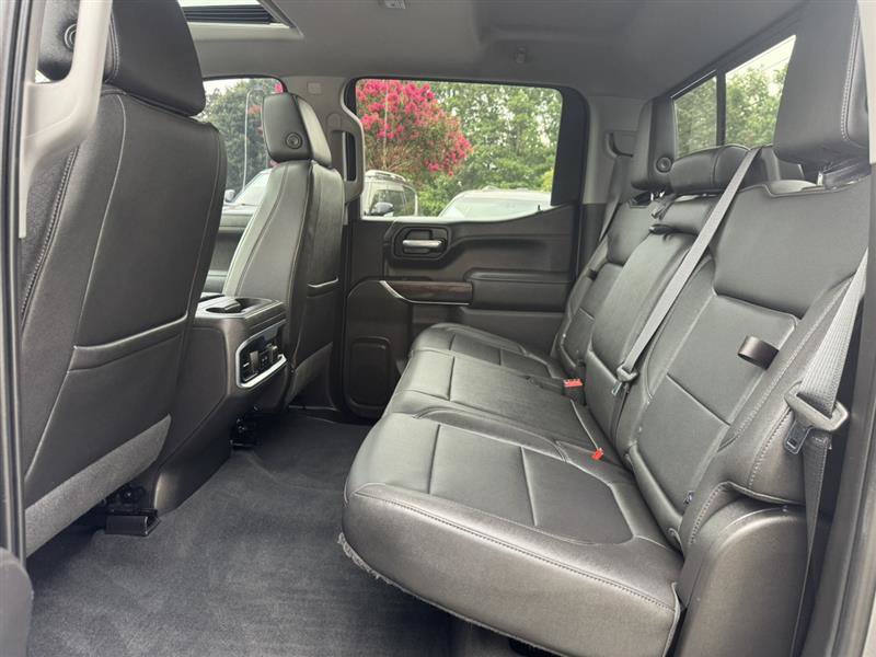 Used 2022 GMC Sierra 1500 SLT AWD/4WD image 26