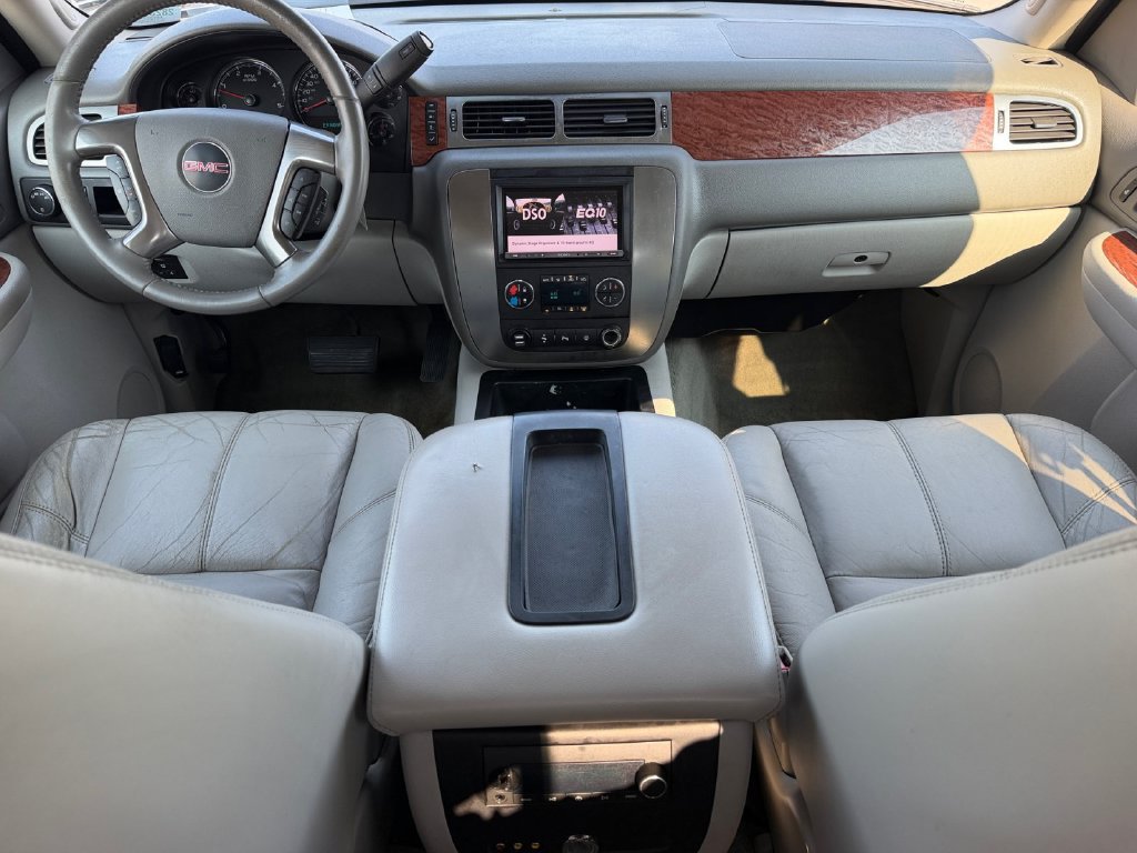 Used 2007 GMC Sierra 2500 SLT w/ Entertainment Package RWD image 21