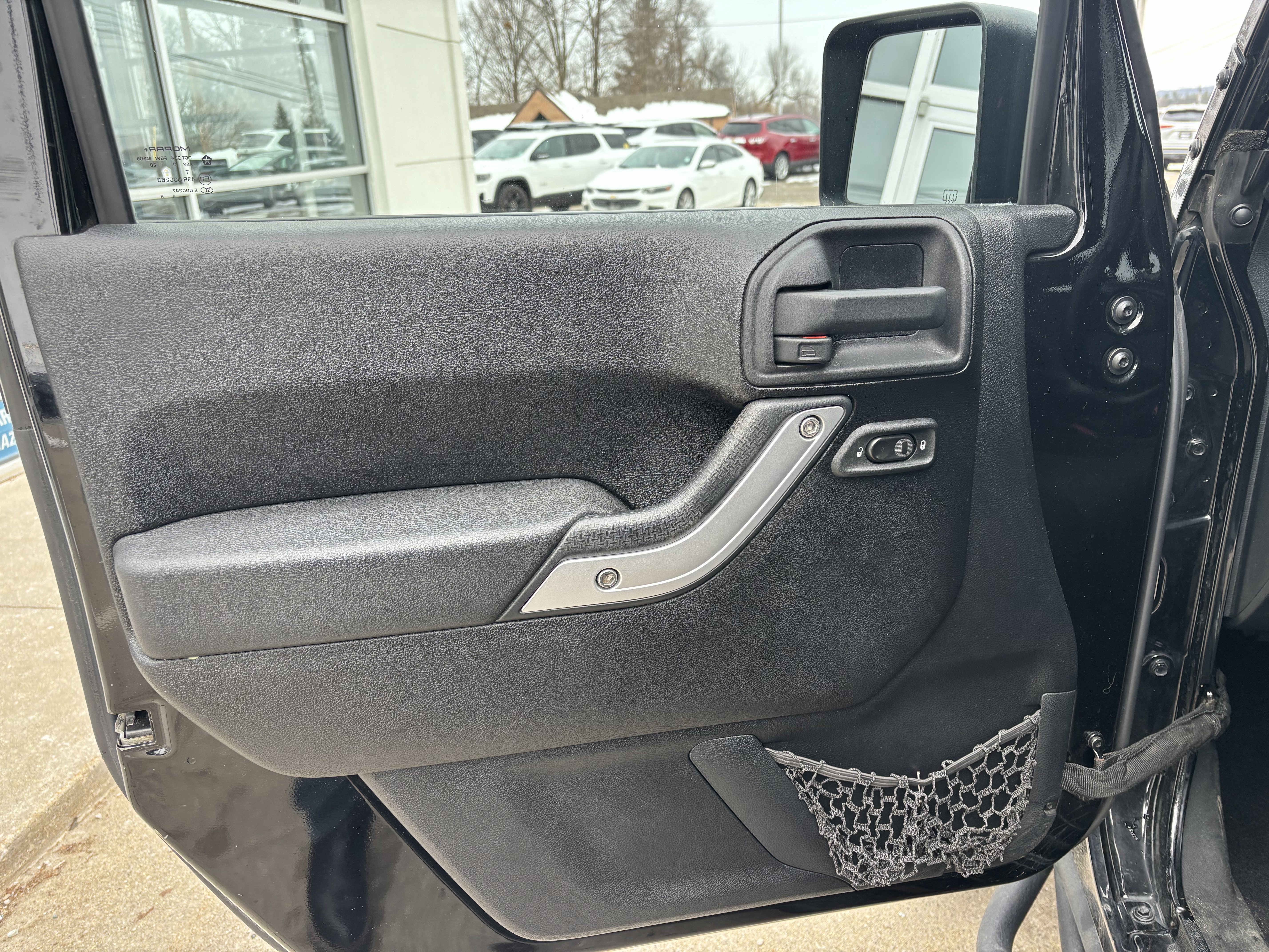 Used 2011 Jeep Wrangler Unlimited Rubicon w/ Dual Top Group image 9