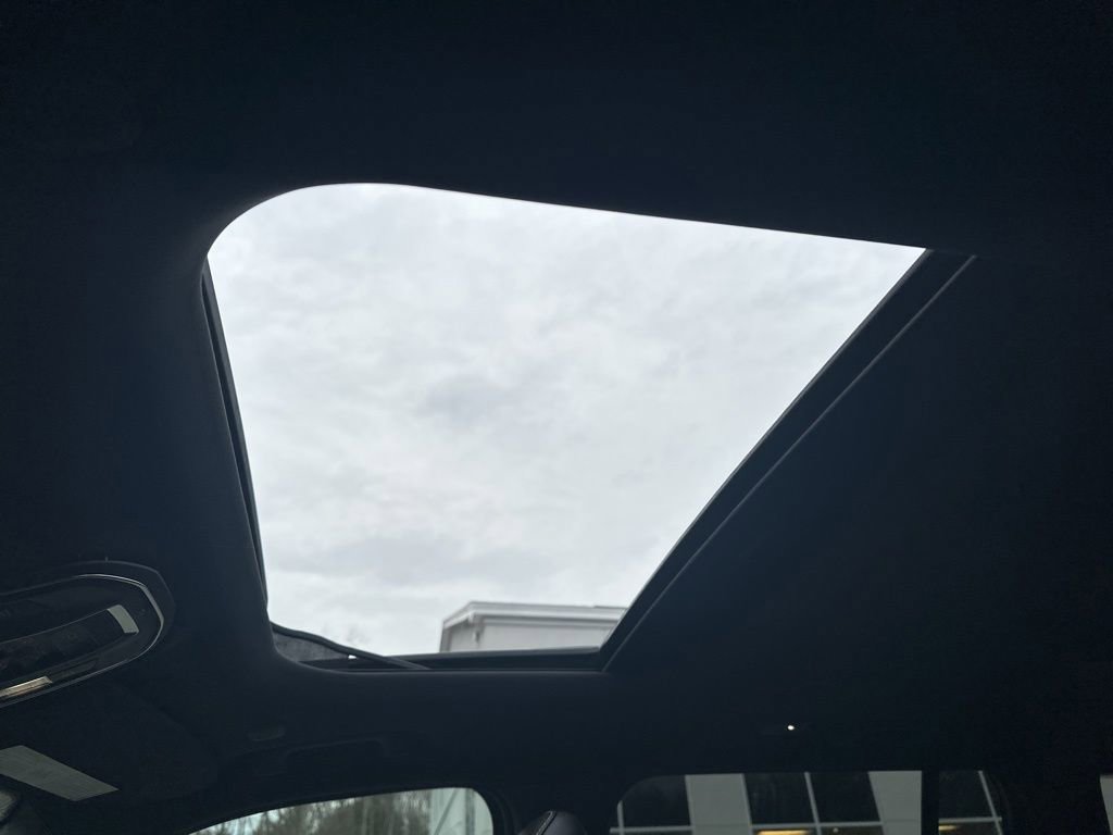 New 2025 Jeep Grand Cherokee Altitude image 26