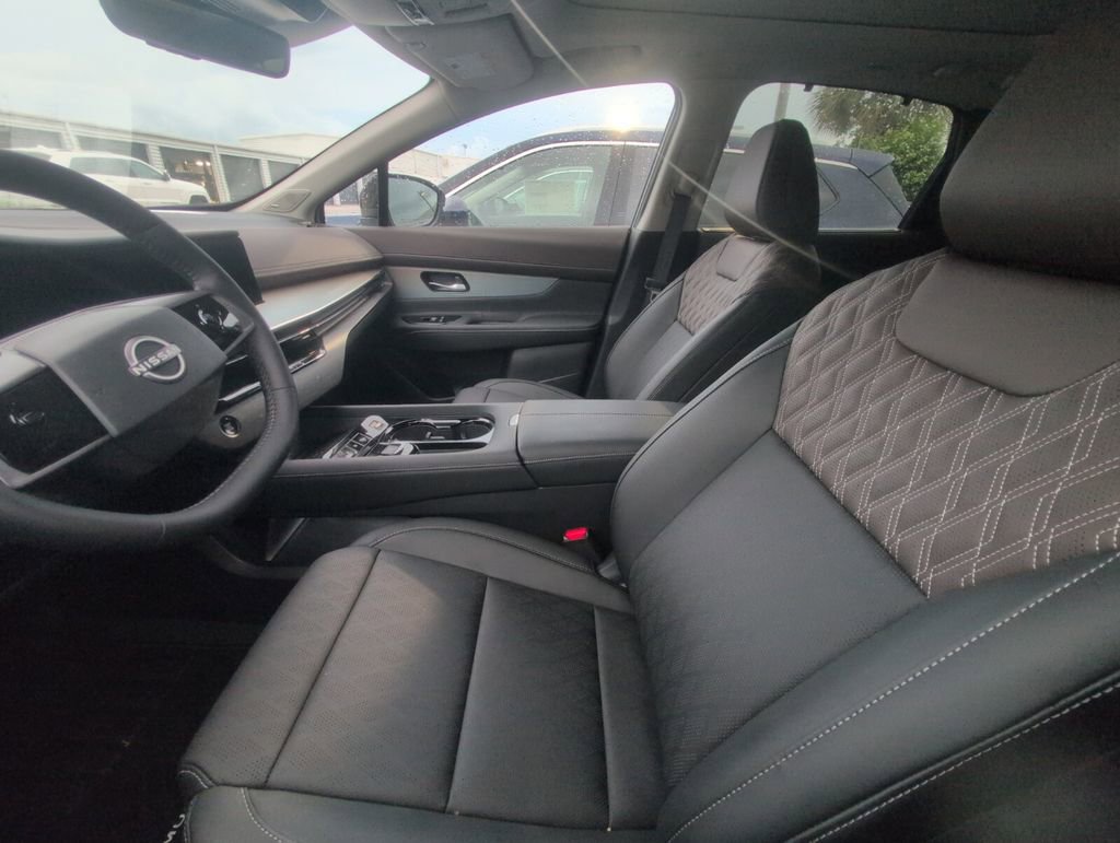 New 2025 Nissan Murano Platinum w/ Cargo Package AWD/4WD image 6