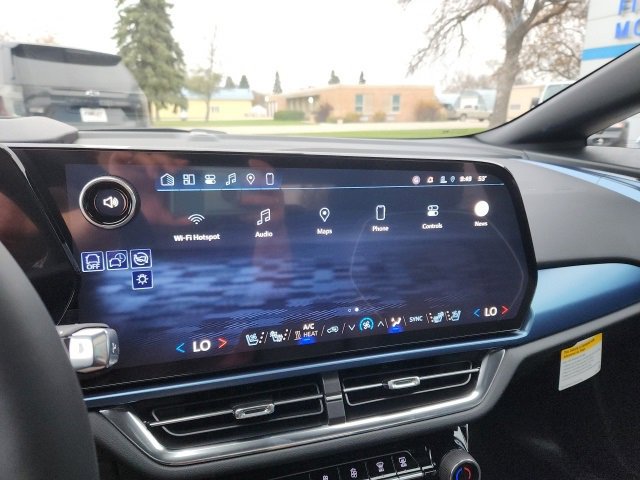 New 2026 Chevrolet Equinox EV LT image 25