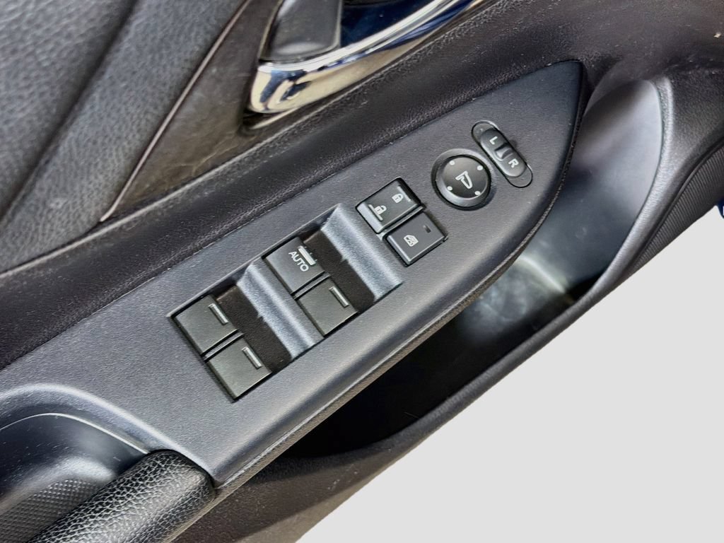 Used 2016 Honda Accord Sport image 18