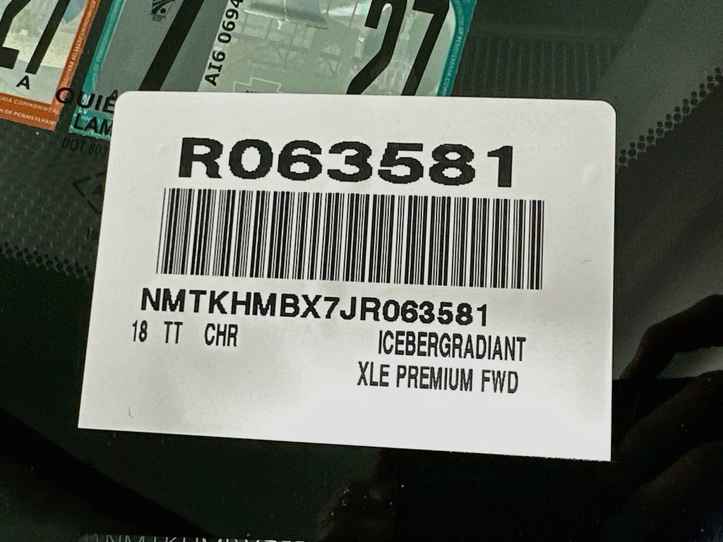 Used 2018 Toyota C-HR XLE FWD image 22