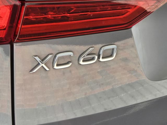 Certified 2023 Volvo XC60 B5 Plus FWD image 11