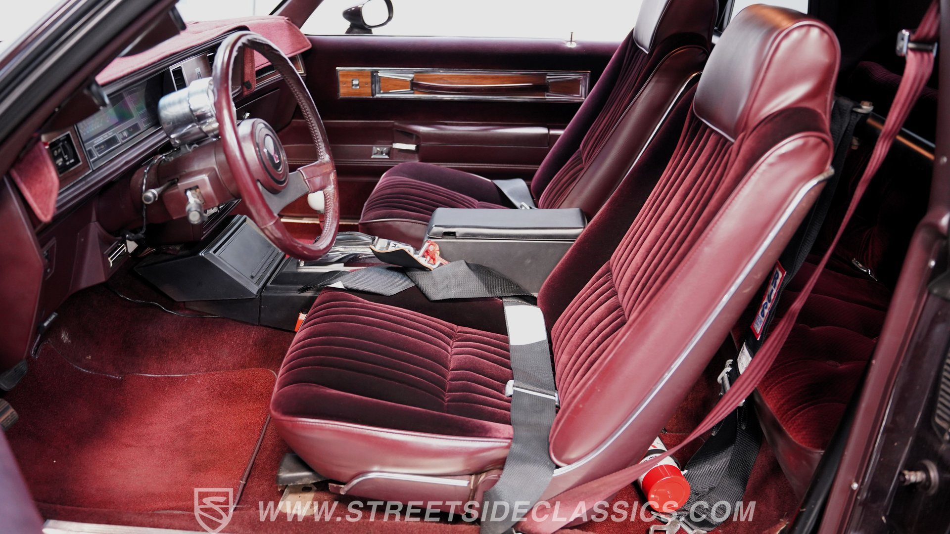 Used 1988 Oldsmobile Cutlass Supreme Classic Brougham RWD image 29