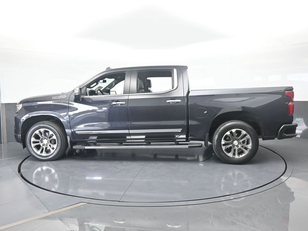 Used 2022 Chevrolet Silverado 1500 High Country image 3