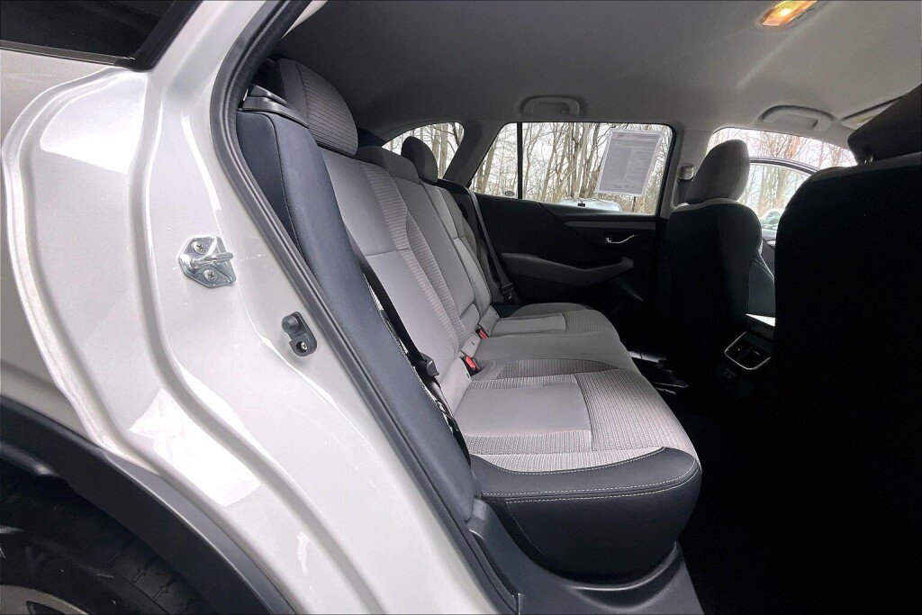 Certified 2022 Subaru Outback Premium image 15