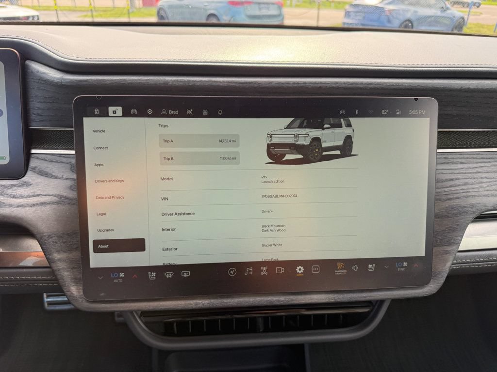 Used 2022 Rivian R1S Launch Edition Quad AWD/4WD image 14