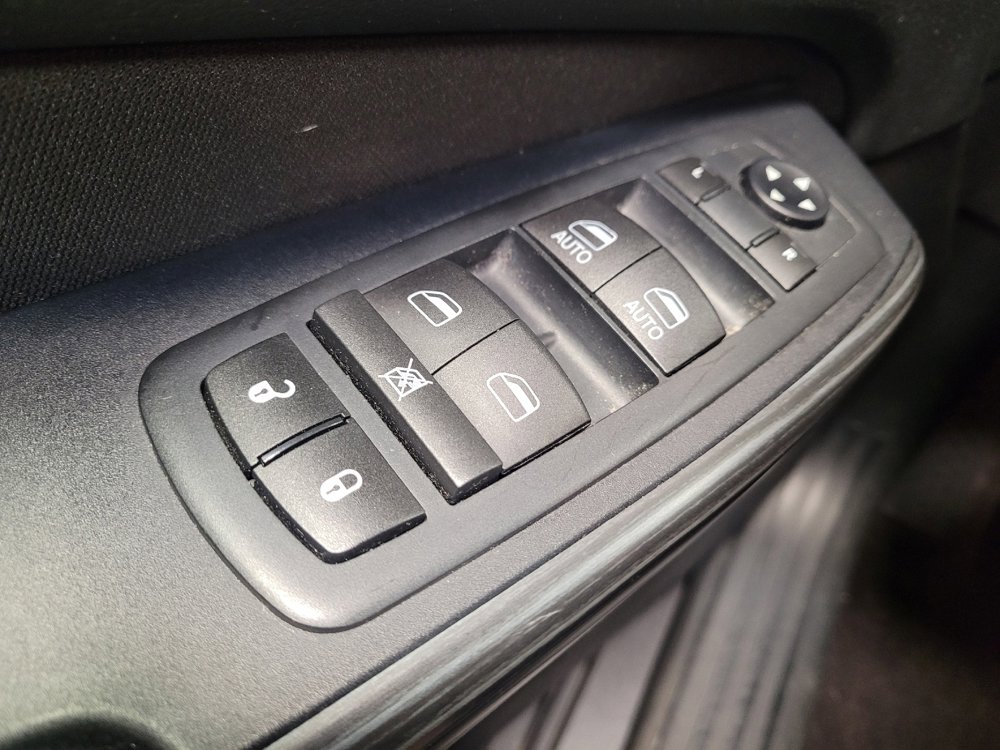 Used 2016 Jeep Cherokee Latitude w/ Trailer Tow Group image 27