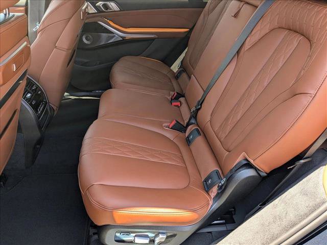 Used 2026 BMW X7 M60i image 15