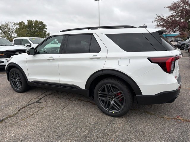 New 2026 Ford Explorer ST image 5