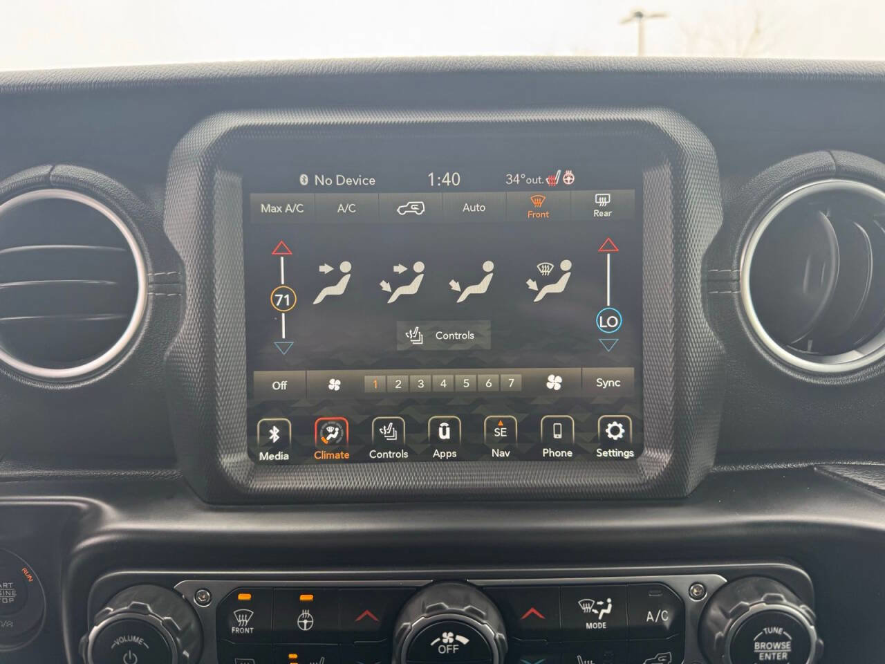Used 2021 Jeep Wrangler Unlimited Sahara w/ Uconnect 4C Nav & Sound Group AWD/4WD image 22