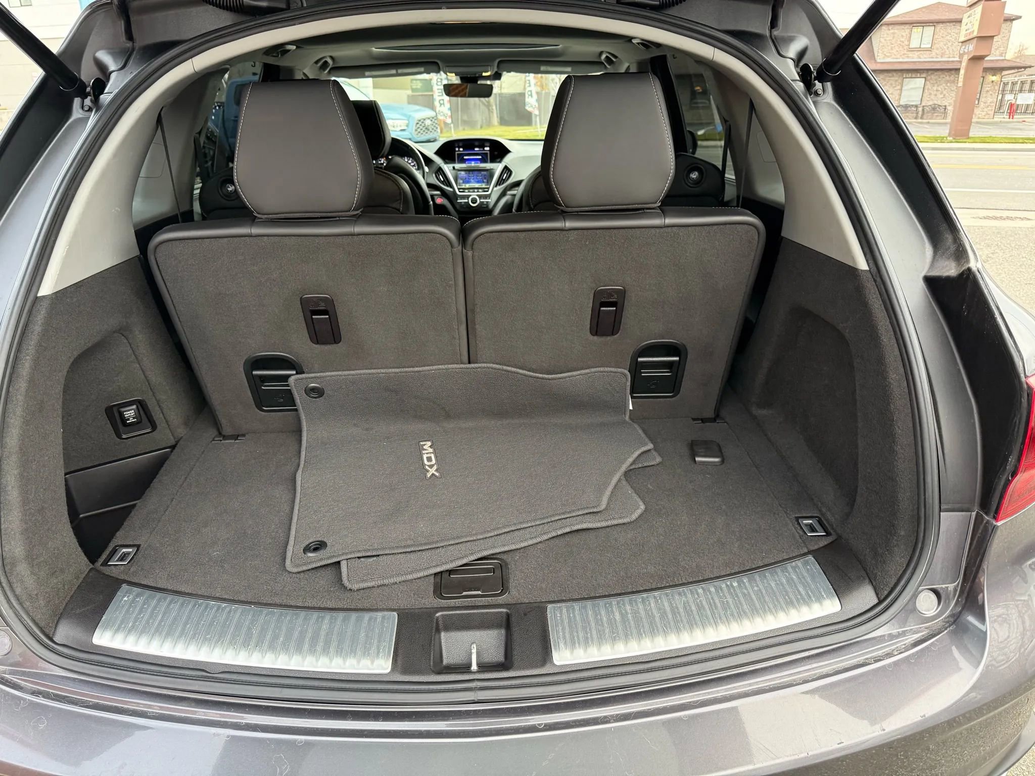 Used 2017 Acura MDX SH-AWD w/ Advance Package image 31