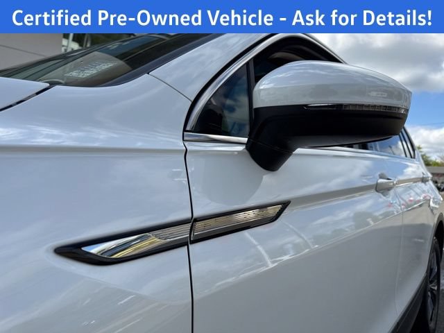 Certified 2023 Volkswagen Tiguan SE w/ Panoramic Sunroof Package AWD/4WD image 6
