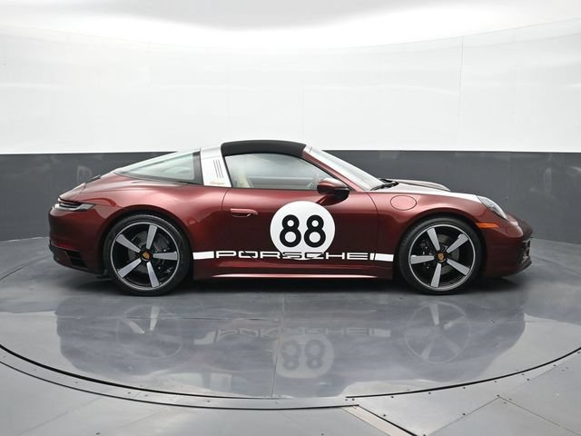 Certified 2021 Porsche 911 AWD/4WD image 21