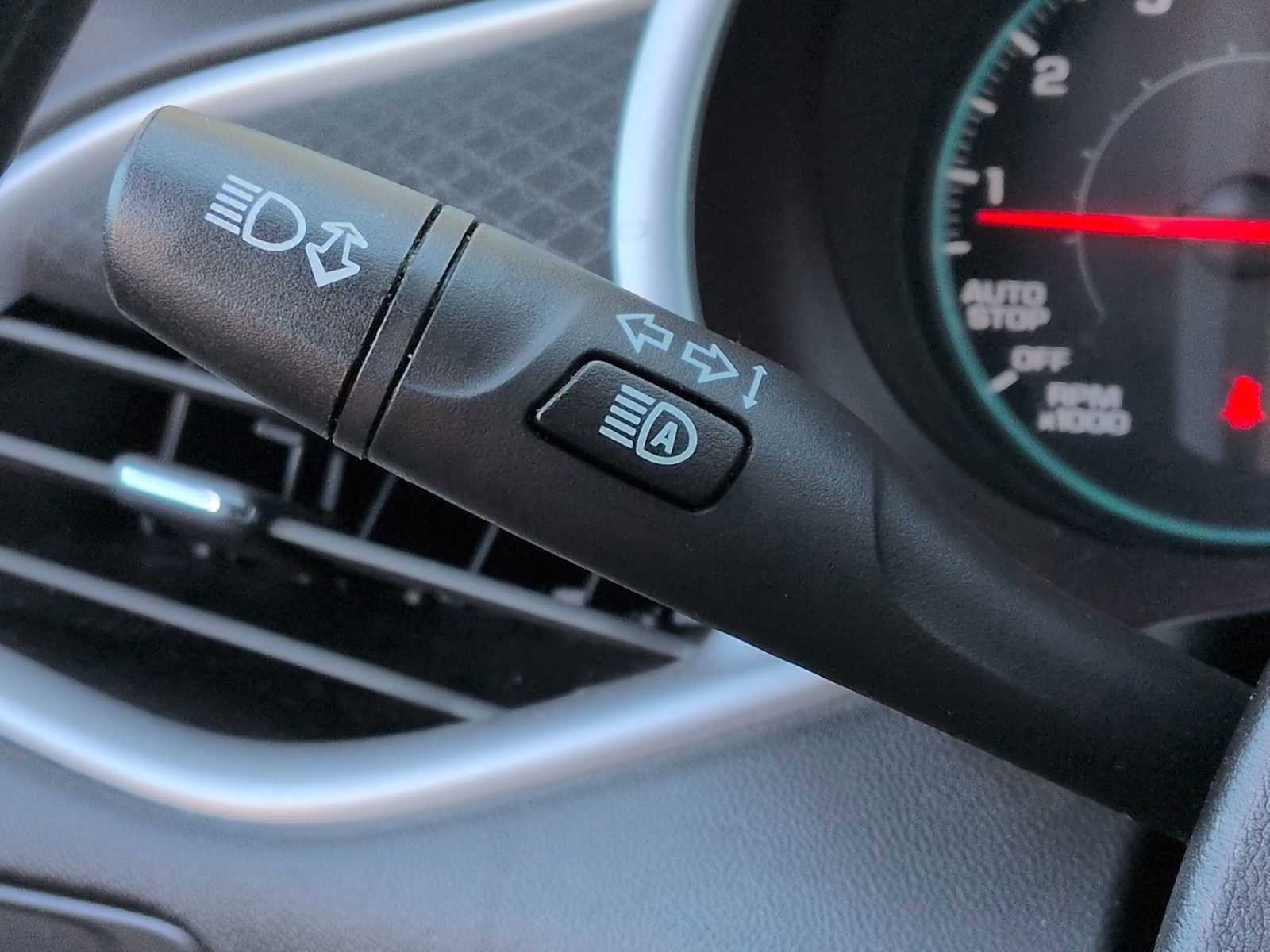 Used 2023 Chevrolet Malibu LT image 24