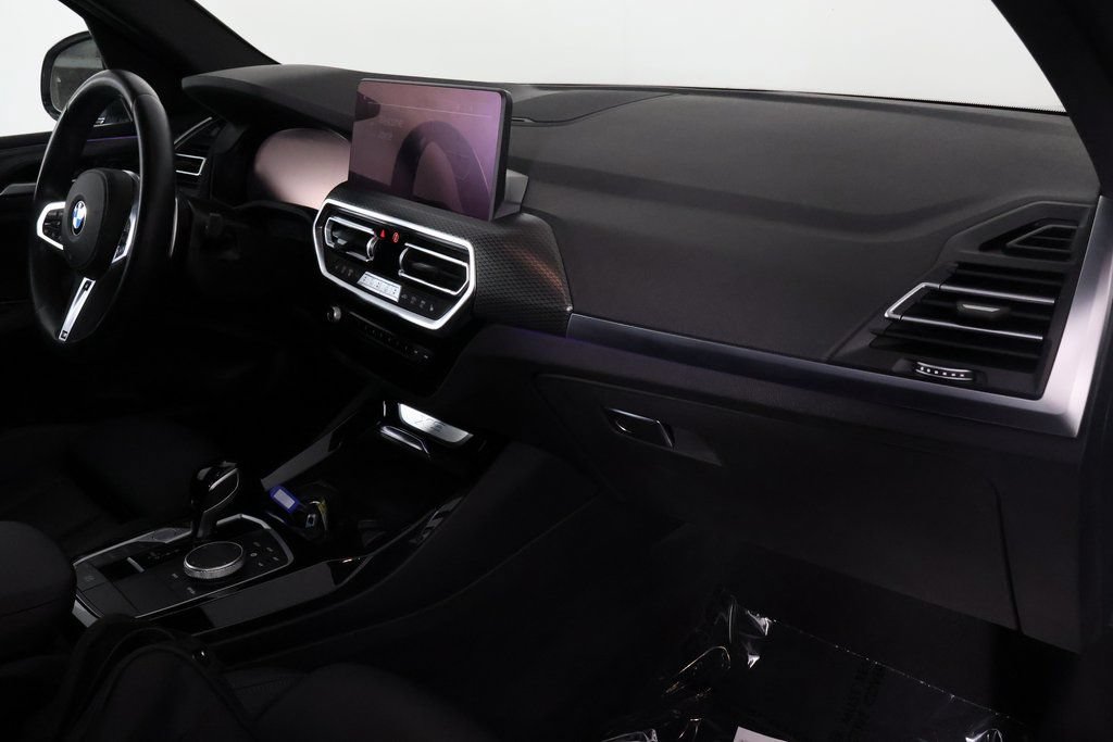 Used 2023 BMW X3 sDrive30i w/ M Sport Package RWD image 9