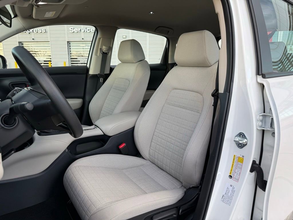 Used 2025 Honda HR-V LX image 11