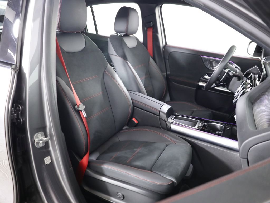 Used 2025 Mercedes-Benz GLA 35 AMG 4MATIC image 60