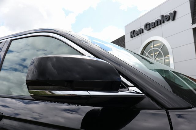 New 2025 Jeep Grand Cherokee Limited image 2