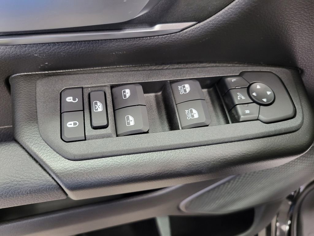 New 2026 RAM 1500 4x4 Crew Cab image 10