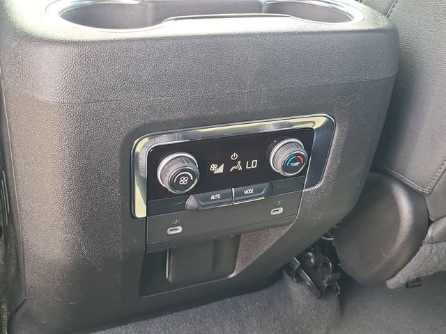 Used 2024 Chevrolet Suburban LT AWD/4WD image 11