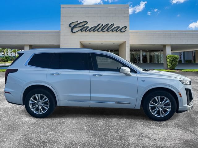 Certified 2025 Cadillac XT6 Luxury image 2