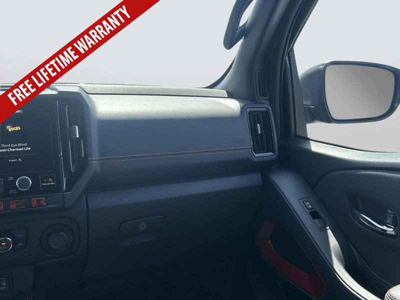 Used 2025 Nissan Frontier PRO-4X w/ Pro Convenience Package AWD/4WD image 19