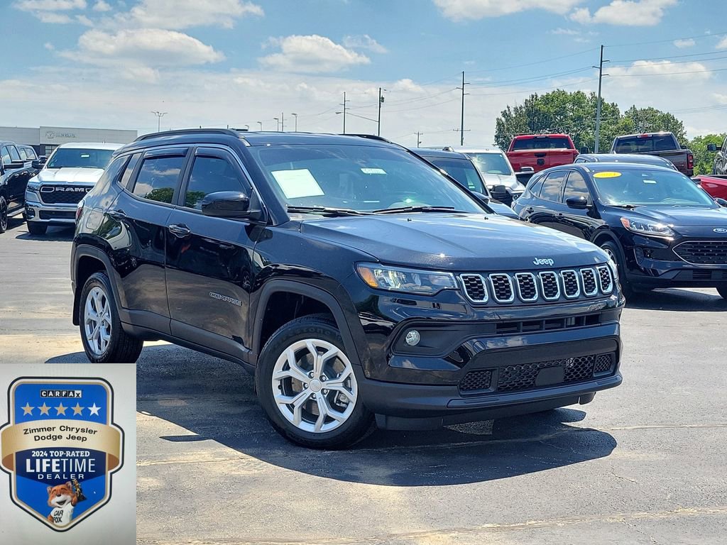 Used 2024 Jeep Compass Latitude AWD/4WD image 1