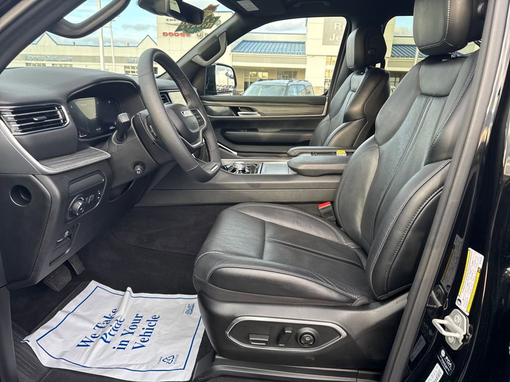 Used 2024 Jeep Wagoneer Series III image 9