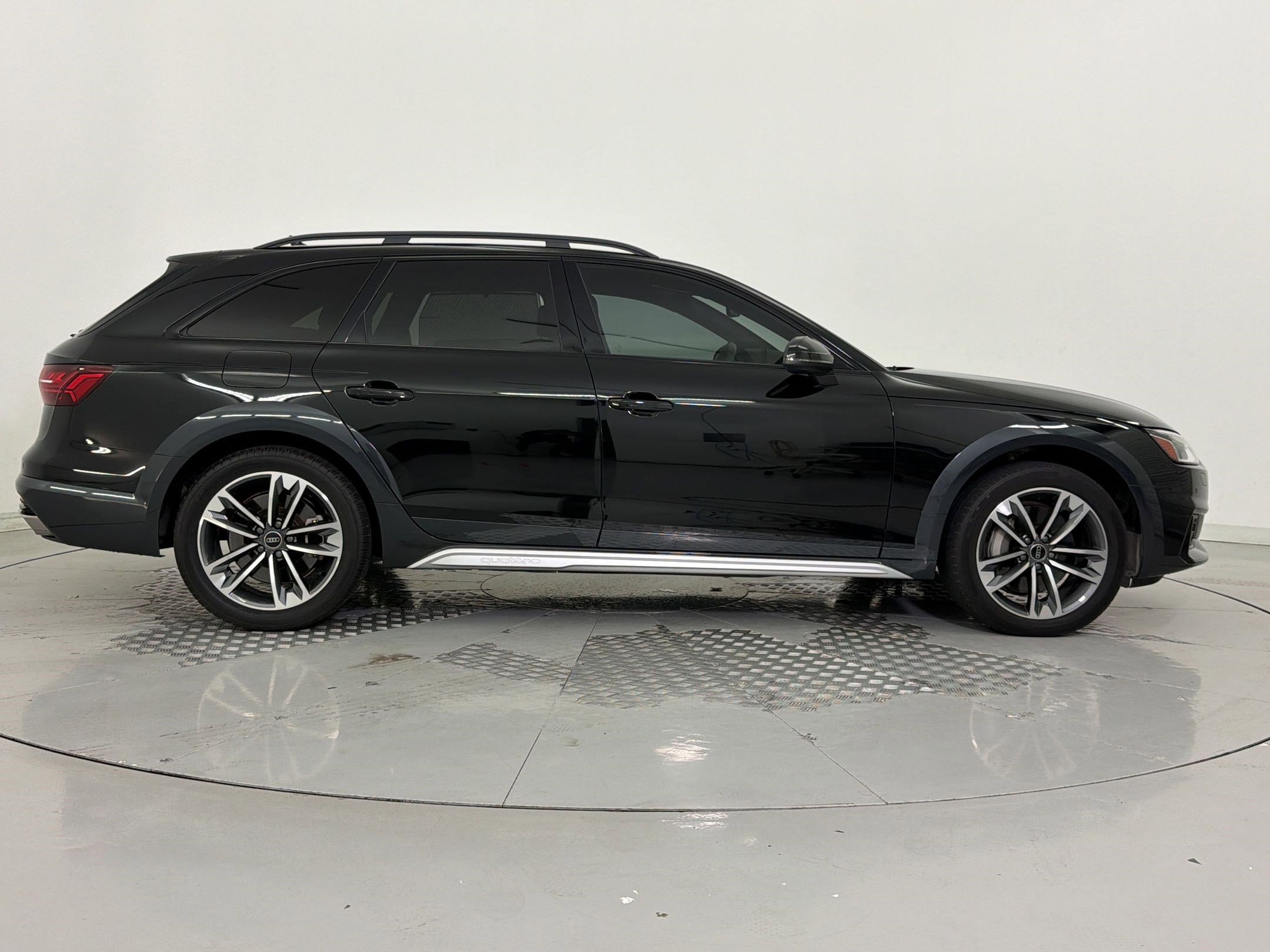 Used 2023 Audi A4 2.0T allroad Premium Plus w/ Premium Plus Package AWD/4WD image 8
