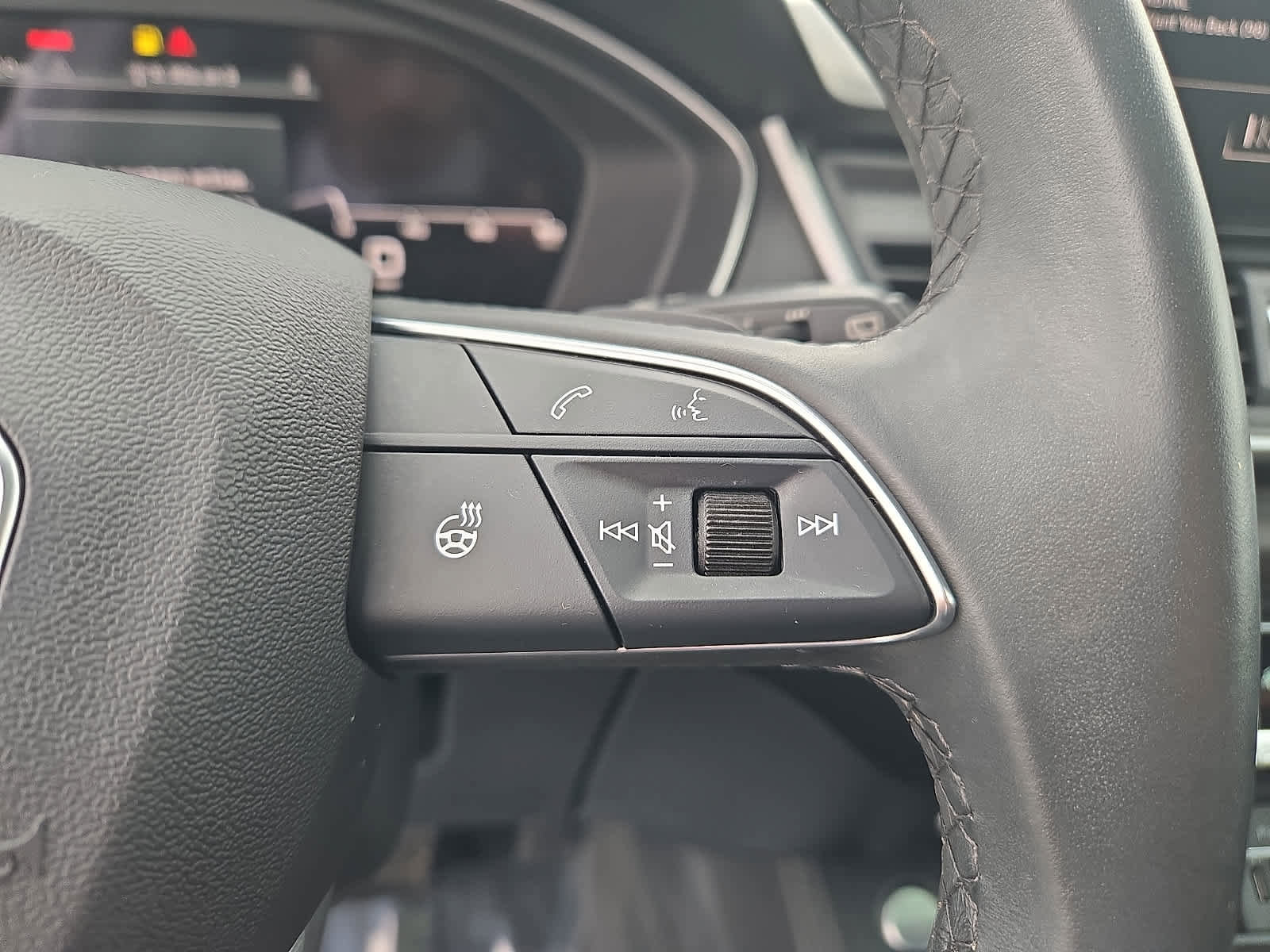 Used 2024 Audi Q5 2.0T Premium Plus image 24