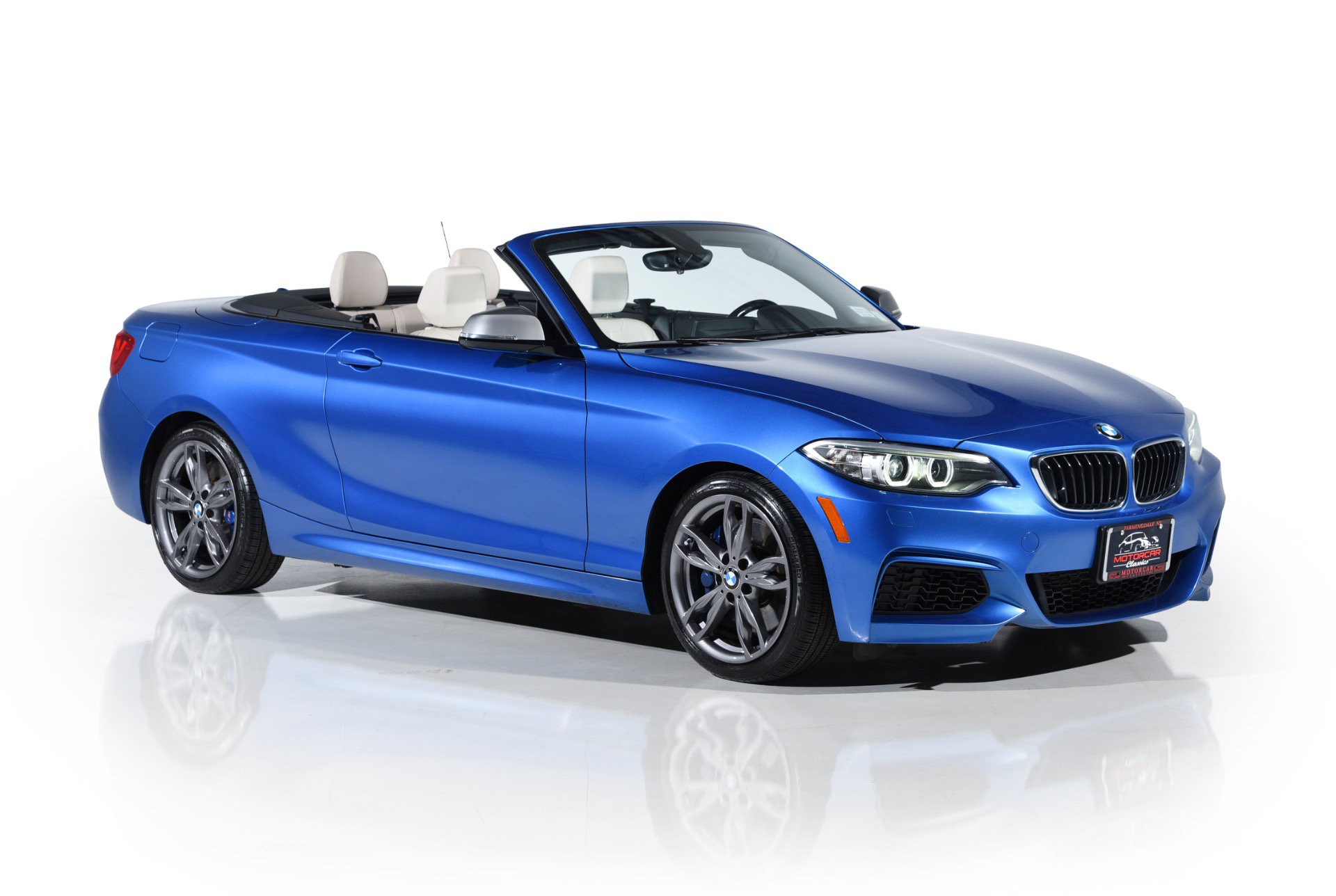 Used 2016 BMW M235i xDrive Convertible AWD/4WD image 1