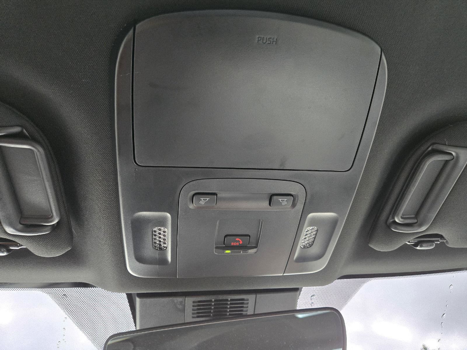 Used 2025 Toyota Camry SE w/ Convenience Package FWD image 20