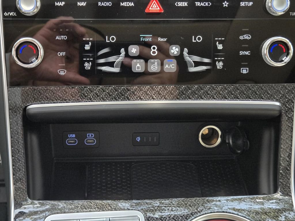 New 2026 Genesis GV80 3.5T e-SC image 26