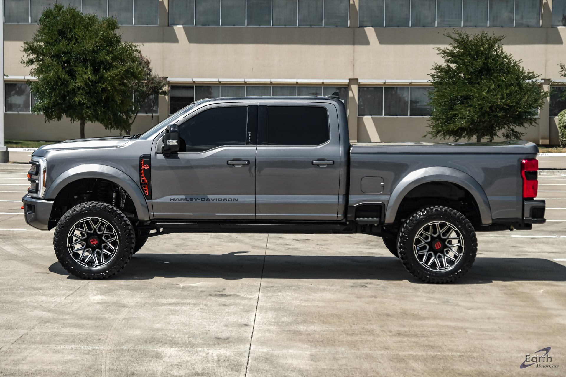 Used 2024 Ford F250 Lariat w/ Lariat Ultimate Package AWD/4WD image 8